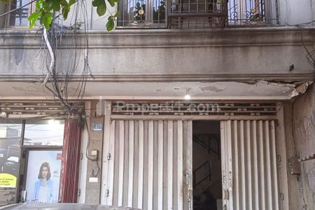 Disewakan Ruko 3 Lantai di Raya Manyar, Surabaya