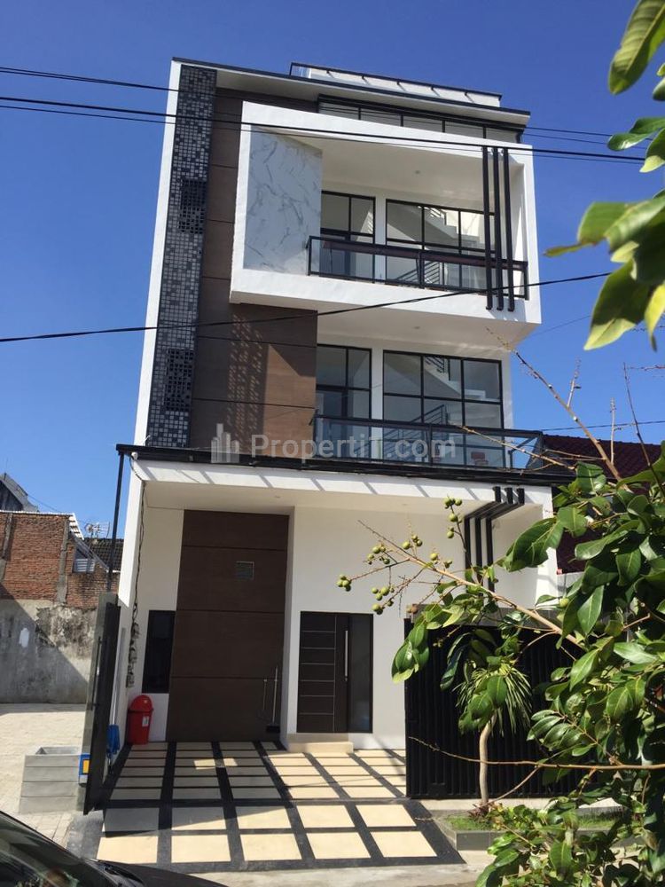 Dijual Kost-kostan Bunga Suhat Malang Lantai 3+Rooftop