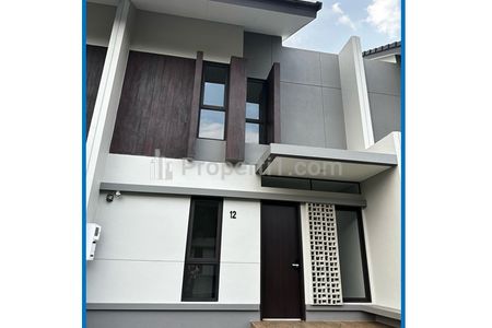 Jual Cepat Rumah 2 Lantai Perumahan Summarecon Cluster Flora, Gedebage, Bandung, Jawa Barat