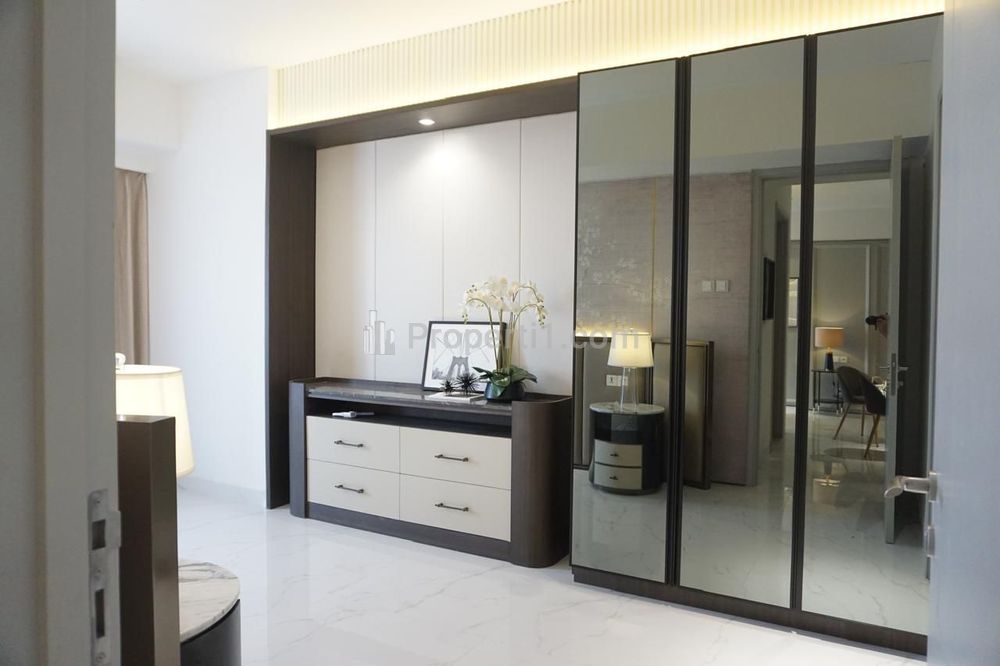 Jual Murah Apartemen La Viz Mansion Pakuwon Mall Surabaya Tipe 2 Bedroom Full Furnished Modern Lantai 21 Best View