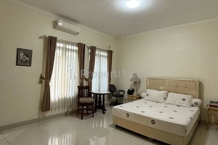 Jual Rumah di Kebayoran Lama Jakarta Selatan - 4 Kamar Tidur SHM