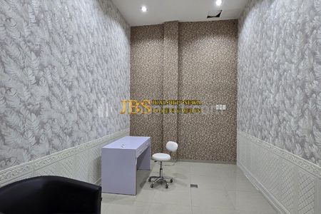 Dijual Ruko Gandeng 3 Tingkat di Komplek CBD Polonia Medan Blok CC