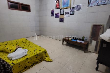 Dijual Rumah 2 Lantai + Toko di Susukan, Ciracas, Jakarta Timur