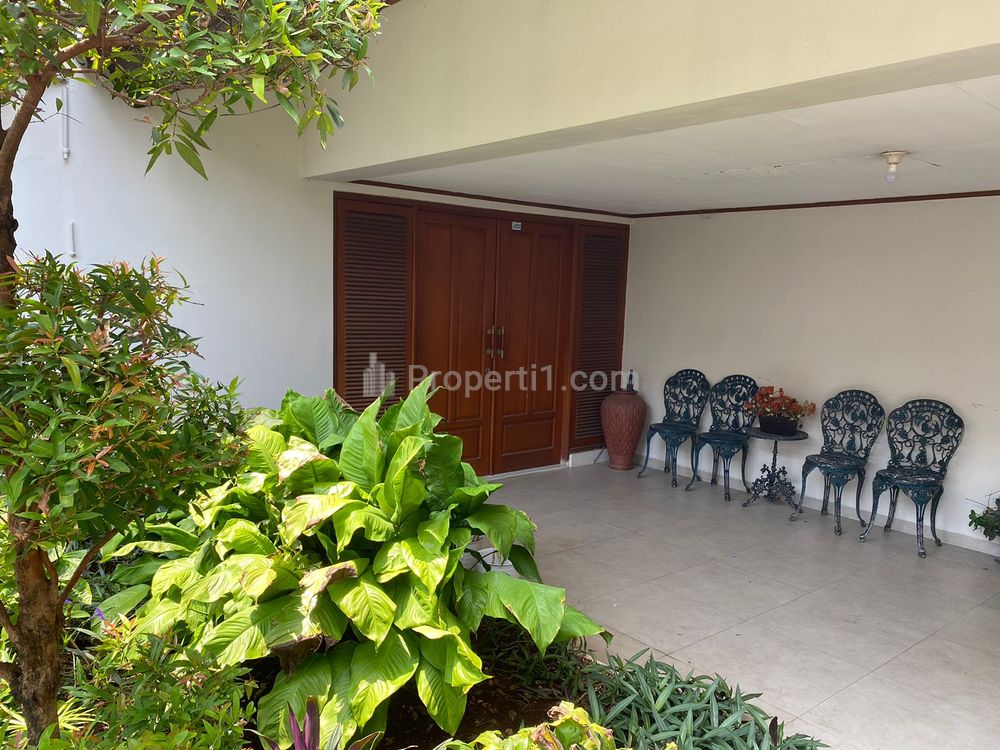 Dijual Rumah Mewah dan Luas Daerah Kebayoran Baru, Jakarta Selatan