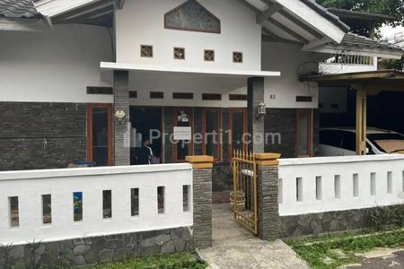 Disewakan Rumah 2 Lantai Strategis di Margahayu Raya