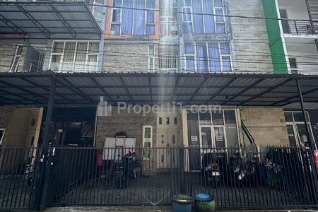 Dijual Kost-kostan di Sigura-gura Malang Lantai 3, Dekat Kampus UB