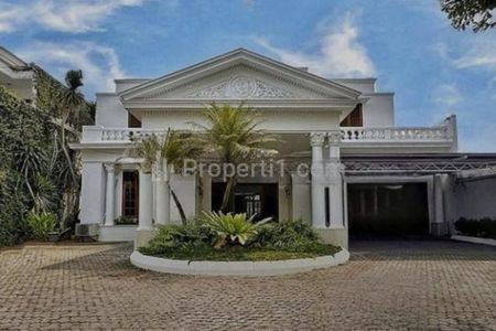 Disewakan Rumah di Area Elite Menteng Jakarta Pusat STD605