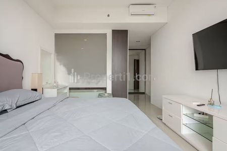 For Lease Apartment Kemang Village Residence - 2+1 BR Fully Furnished