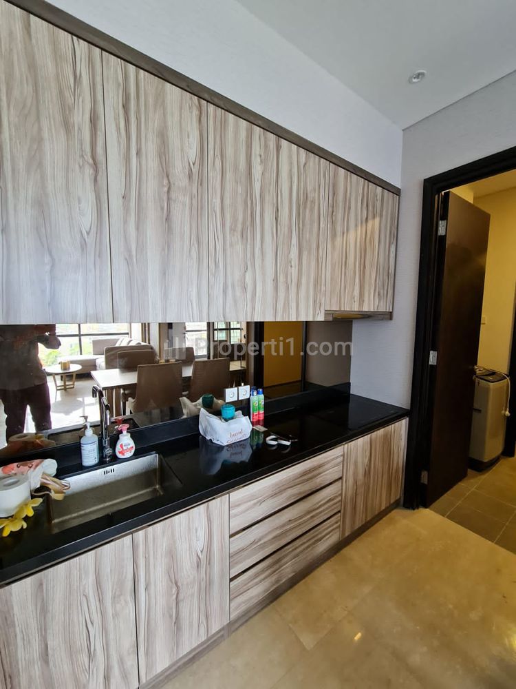 Sewa Apartemen Sudirman Suites 3BR Fully Furnished – Jakarta Pusat