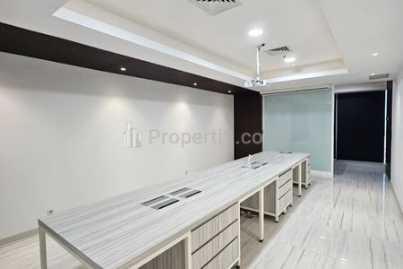 Dijual Kantor Tunjungan Plaza Office Tower Surabaya Pusat Kota Bonus Interior Modern Siap Huni