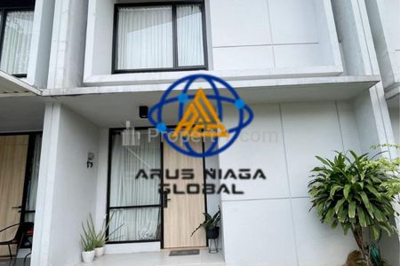 Dijual Rumah Take Over di Rolling Hills Teluk Jambe Karawang Sertifikat SHM