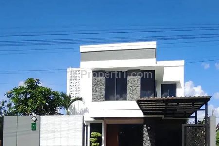 Dijual Rumah Baru Modern Kolam Renang Tanah Luas di Maguwoharjo Yogyakarta
