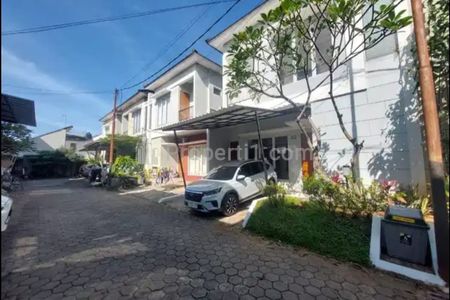 Disewakan Rumah 2 Lantai Full Furnished Cluster Exclusive di Cinere