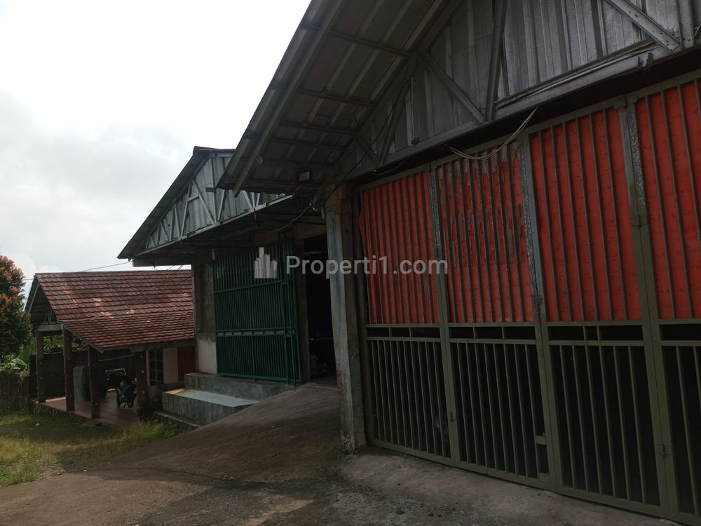 Jual Cepat Tanah, Bangunan dan Pabrik Sol Sepatu Aktif SHM di Tamansari, Bogor