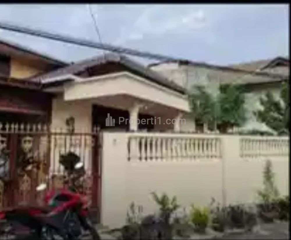 Dijual Rumah di Jalan Utama Komplek Lama di Kayu Putih, Pulo Gadung, Jakarta Timur