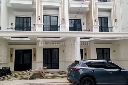 Jual 2 Unit Rumah Baru 3 Lantai di Jagakarsa Jakarta Selatan