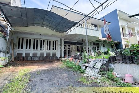 Dijual Rumah Tua Hitung Tanah di Kawasan Elite Pondok Indah, Jakarta Selatan