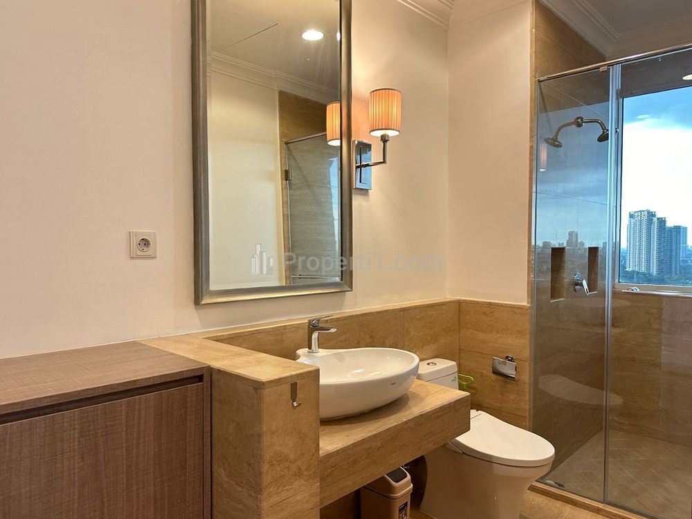 Disewakan Luxurious Apartment at Botanica Type 2+1BR FullFurnished Strategic location south jakarta