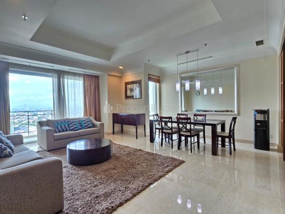 Sewa Apartemen Pakubuwono Residence di Kebayoran Baru Jakarta Selatan - 3 BR Furnished 245 m2
