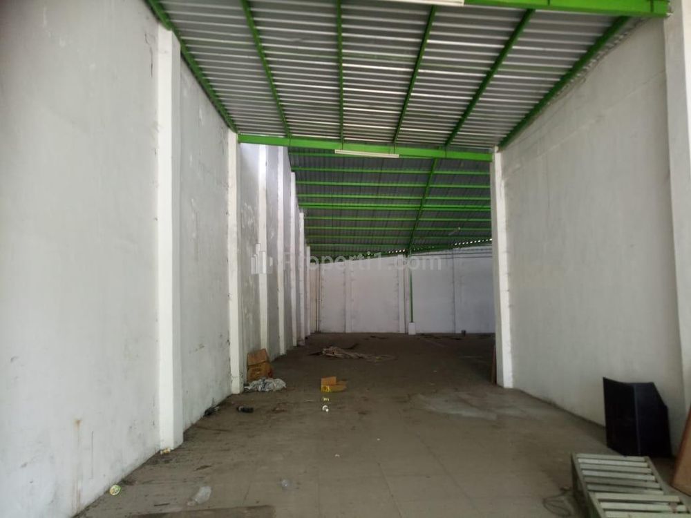 Disewakan Gudang Siap Pakai di Jiwan, Madiun