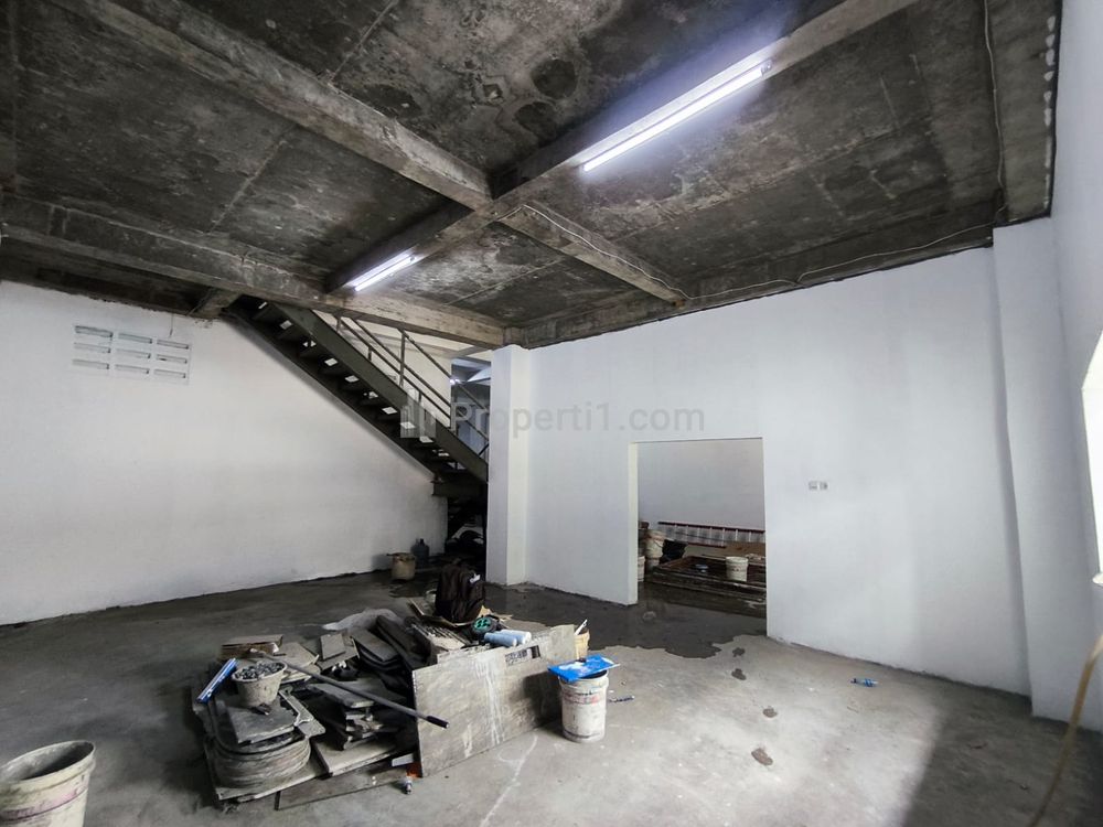 Sewa Gudang Plus Kantor Bizpark 1 Ciputra Pulo Gadung, Jakarta Timur