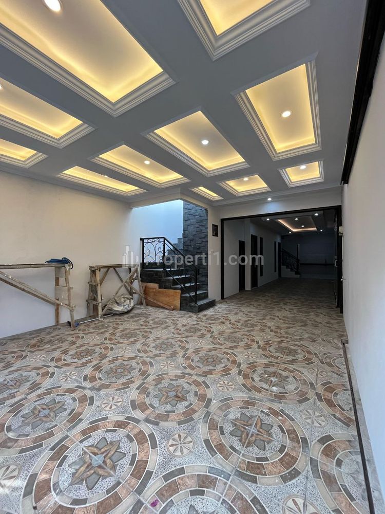 Dijual Rumah 3 Lantai Dekat TB Simatupang, Pasar Minggu, Jakarta Selatan