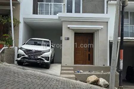 Disewakan Rumah 2 Lantai di Komplek One Gate Cinunuk, Bandung