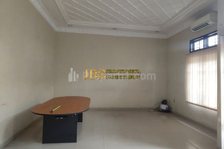 Dijual Rumah Siap Huni di Komplek Cemara Asri Jalan Katalia Medan