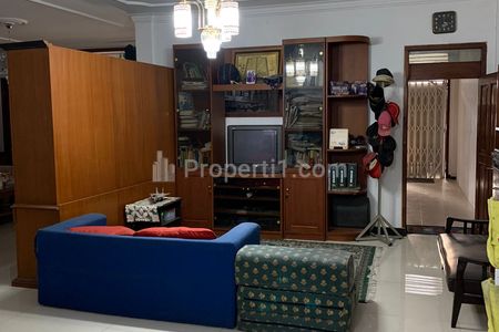 Dijual Rumah Bagus SHM di Jalan Bunga Merak, Kota Malang
