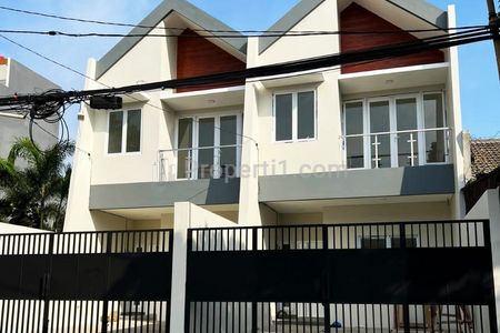 Dijual Rumah Kavling DKI Meruya Jakarta Barat 2 Lantai Modern & Luxury Design - Strategic Location (Negotiable Price)