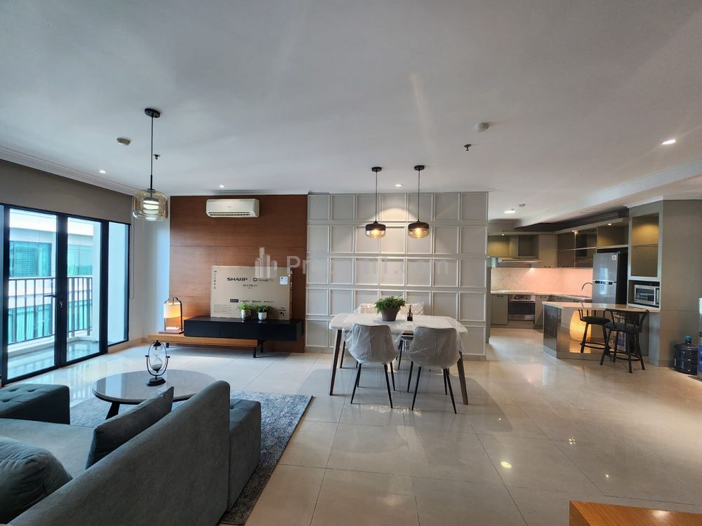 Sewa Apartemen 3+1BR 3+1BT Hamptons Park Jakarta Selatan - Fully Furnished
