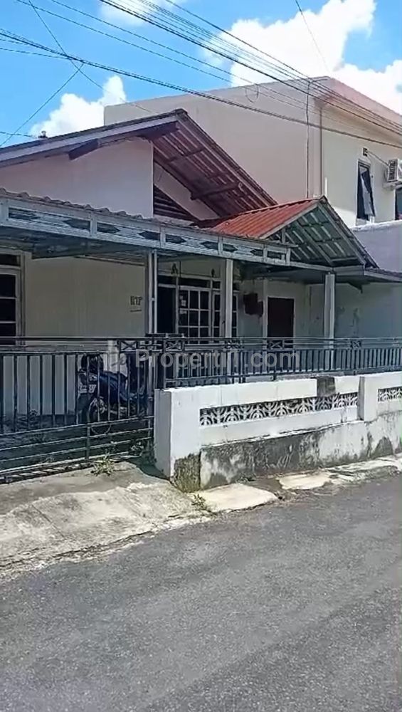 Dijual Tanah Strategis Bonus Bangunan Dalam Perum di Jl. Magelang Km 4 Yogyakarta Dekat JCM, UTY, UGM