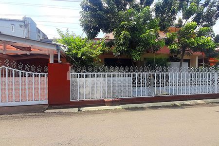 Jual Rumah Dekat Pusat Kota dan Kawasan Komersial Lingkungan Bersih dan Nyaman di Sayap Lingkar Selatan Bandung