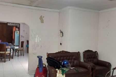 Dijual Rumah di Kompleks Sekneg Tangerang Blok A