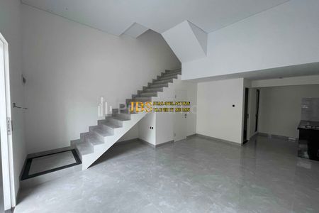 Jual Rumah 2,5 Tingkat Siap Huni di Komplek Sentosa Park, Medan Sunggal, Medan