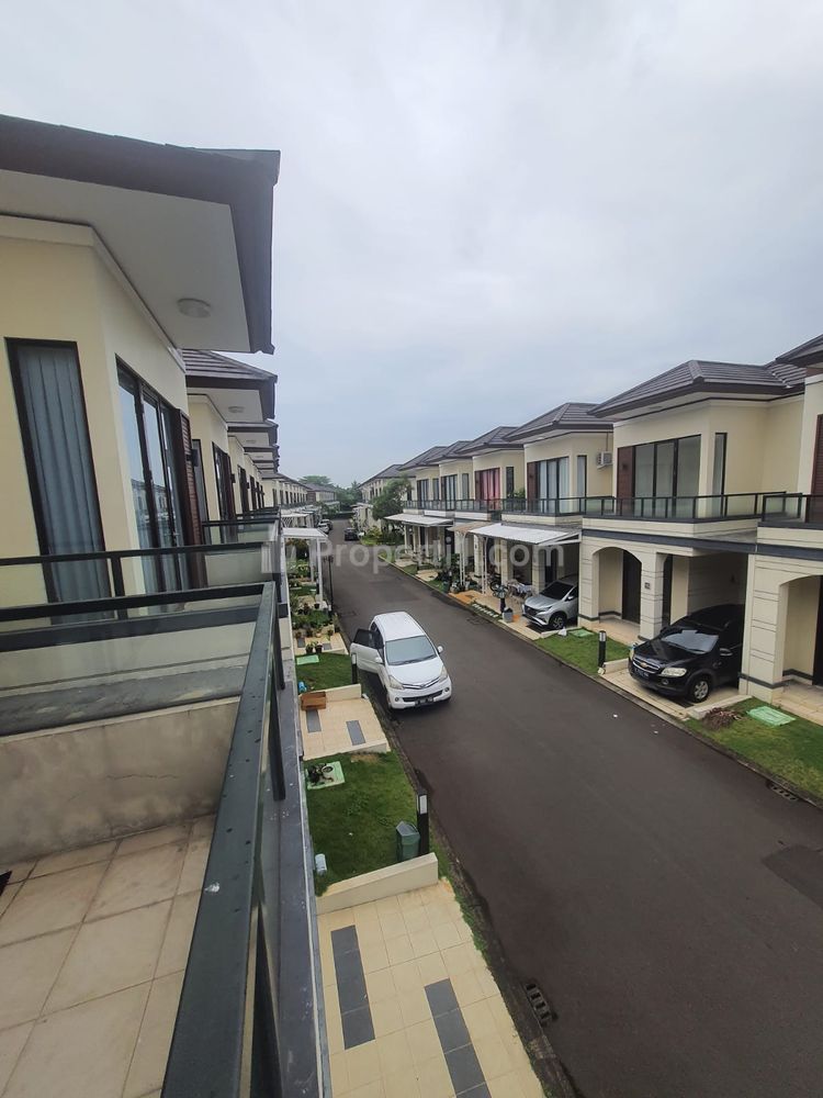 Disewa Rumah Lavon Cluster Allura Ada AC di Setiap Kamar Tidurnya - Tangerang