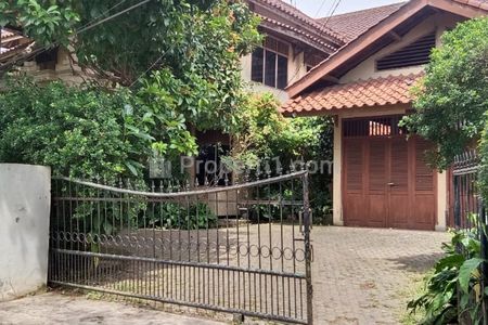 Dijual Rumah Tua Hitung Tanah di Pamulang - Tangerang