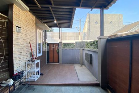 Dijual Rumah Hook Siap Huni  di Sawangan, Depok