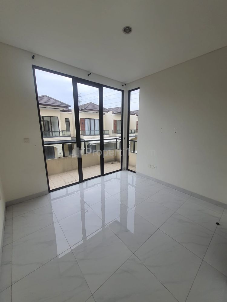 Disewa Rumah Lavon Cluster Allura Ada AC di Setiap Kamar Tidurnya - Tangerang
