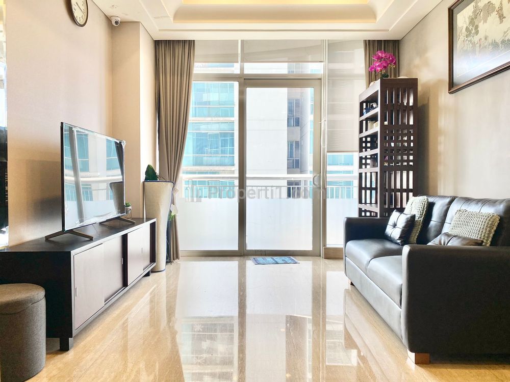 Disewakan South Hills Apartment Tipe 2BR Full Modern Furnished with Balcony - Strategic Location in South Jakarta