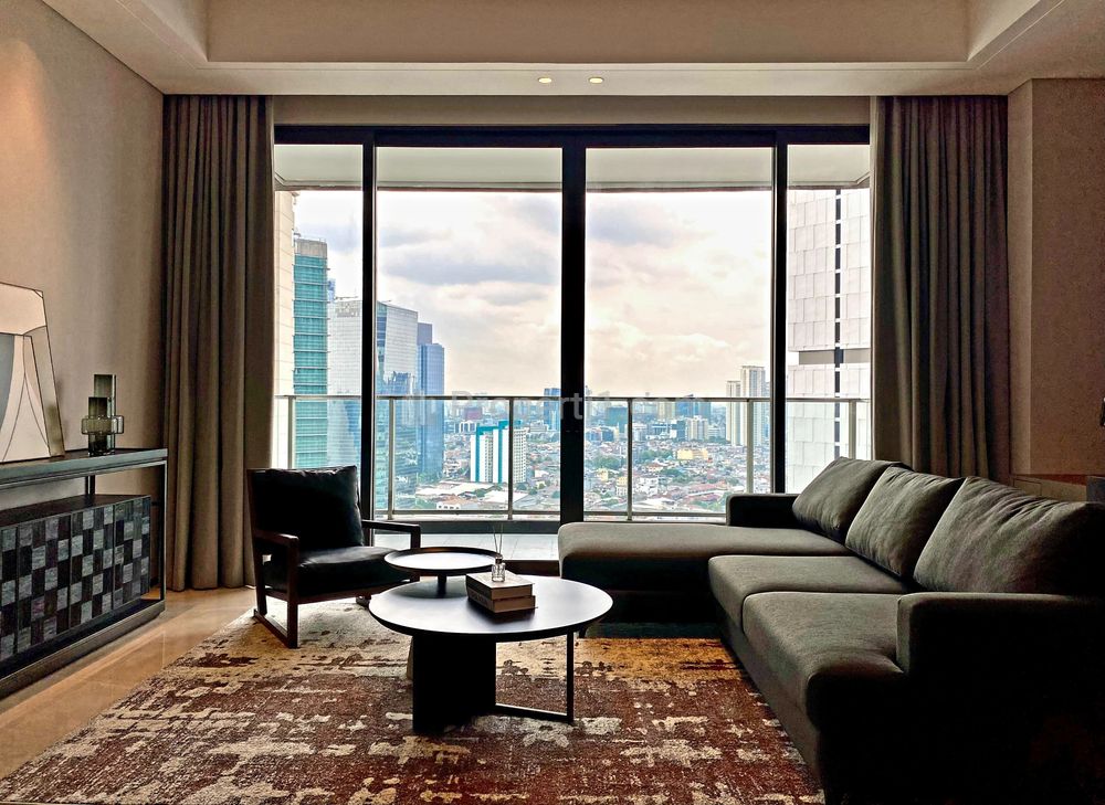 Dijual Apartemen 2 Bedroom 168 m2 FF di The Regent Residences Jakarta