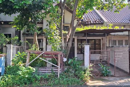 Jual Rumah Hitung Tanah Saja, Harus Renov atau Bongkar di Raffles Hills Cibubur, Depok