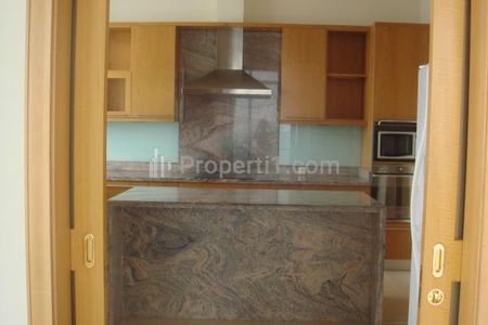 Jual Apartemen Airlangga Ritz Carlton di Jakarta Selatan - 4BR Unfurnished 440 sqm