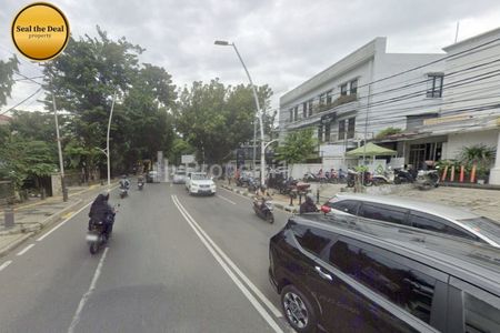Dijual Rumah Tua di Area Strategis Kebayoran Baru Jakarta STD610