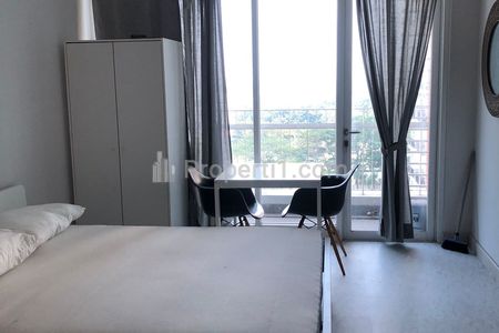 Sewa Apartemen The Aspen Peak Residence Dekat MRT Fatmawati Jakarta Selatan - Studio Furnished