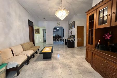 Dijual Rumah Cantik Komplek di Pamulang Barat, Tangerang Selatan, Banten