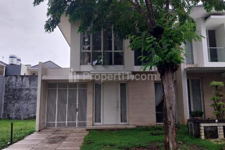 Dijual Rumah Pakuwon Indah The Mansion Semi Furnished Siap Huni Dekat Citraland, Graha Family - Surabaya