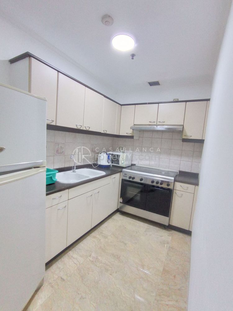 Disewakan Apartemen Ambassador 3+1 BR Fully Furnished Murah dan Strategis