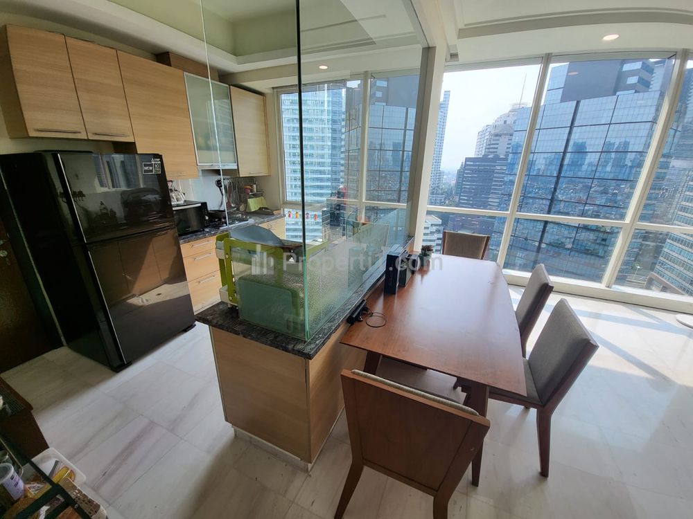 Disewakan The Peak Sudirman Apartment Type 3+1BR Full Furnished and Good Condition - Strategic Location in South Jakarta