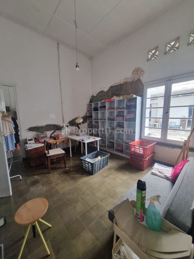 Jual Rumah Heritage 1 Lantai di Lokasi Strategis, Bandung
